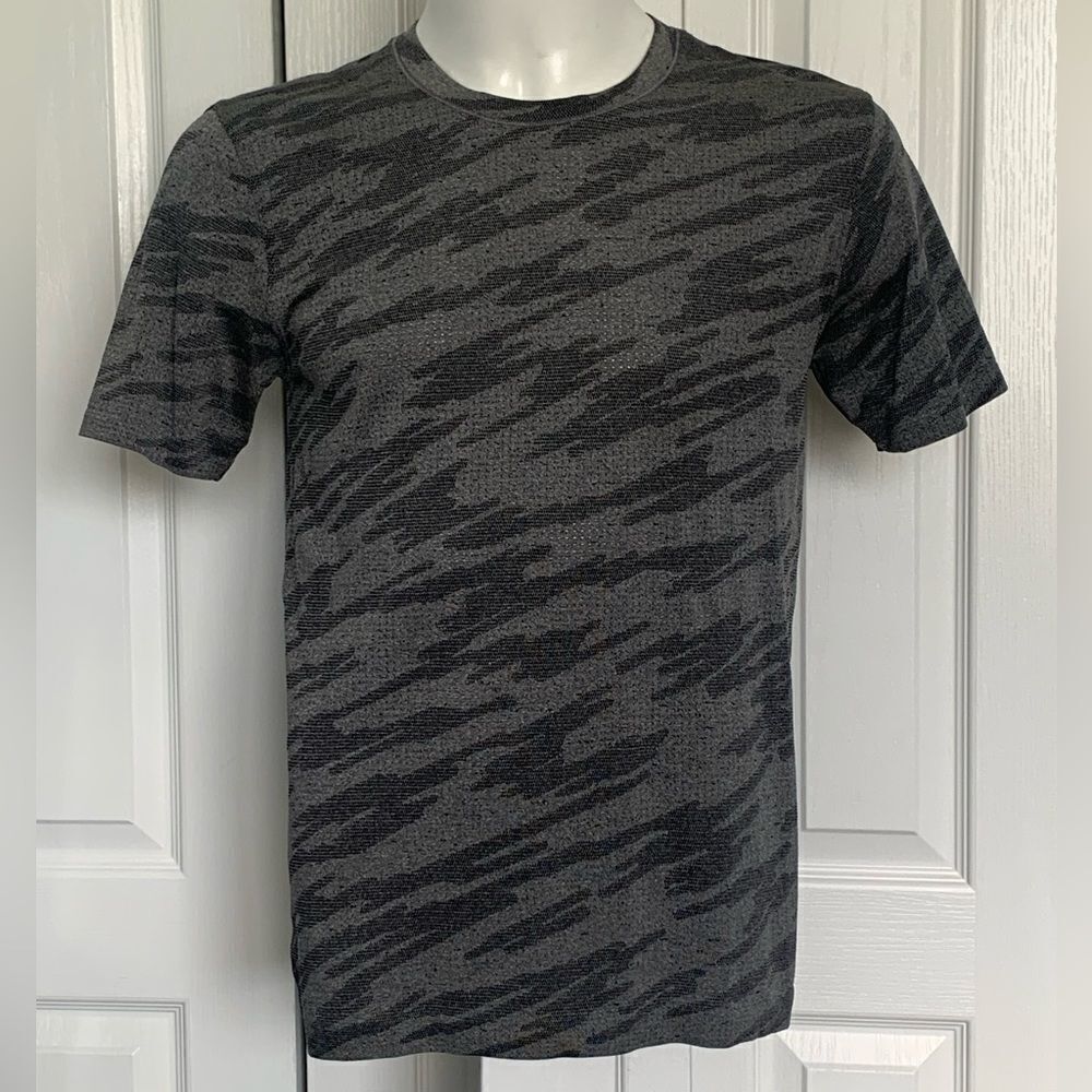 Gray lululemon Camouflage Men's T-Shirt